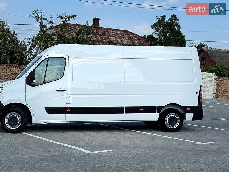 Вантажний фургон Renault Master 2023 в Дубні