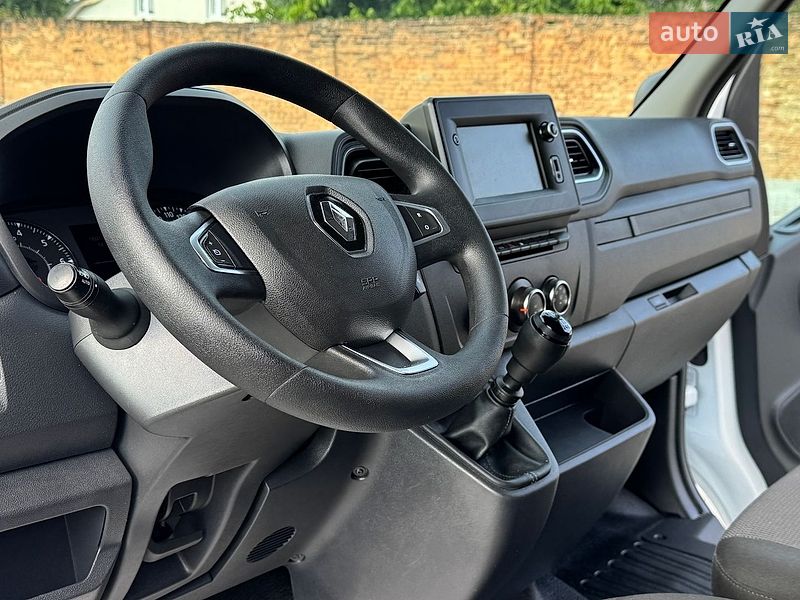 Вантажний фургон Renault Master 2023 в Дубні