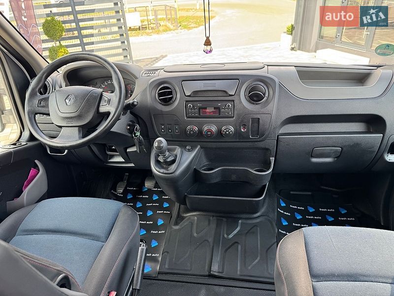 Мінівен Renault Master 2017 в Рівному фото 4 Мінівен Renault Master 2017 в Рівному