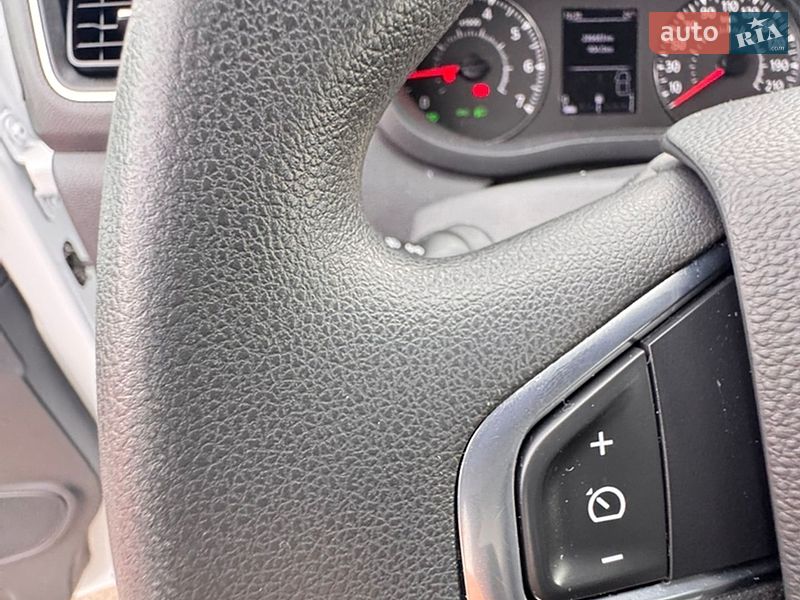 Грузовой фургон Renault Master 2022 в Киеве