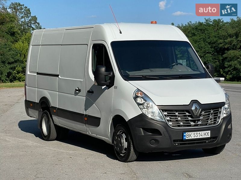 Грузовой фургон Renault Master 2016 в Корце фото Грузовой фургон Renault Master 2016 в Корце