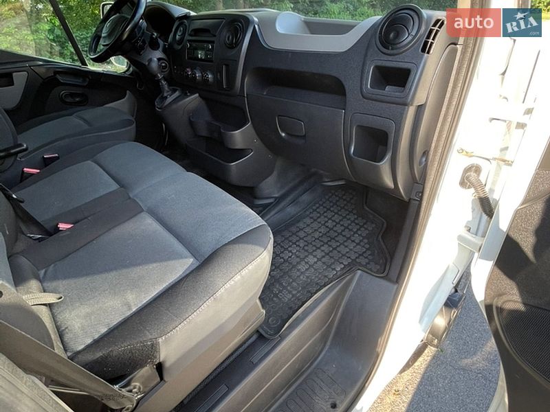 Грузовой фургон Renault Master 2016 в Корце фото 27 Грузовой фургон Renault Master 2016 в Корце