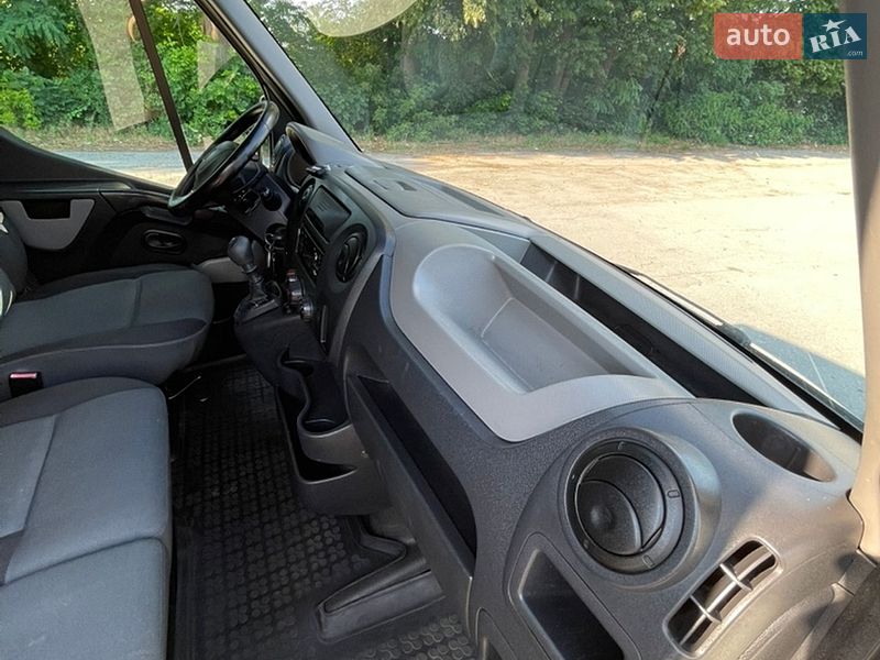 Грузовой фургон Renault Master 2016 в Корце фото 29 Грузовой фургон Renault Master 2016 в Корце