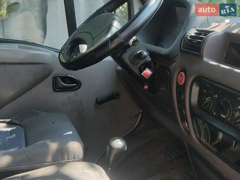 Минивэн Renault Master 2000 в Буче