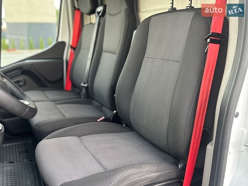 Грузовой фургон Renault Master 2022 в Дубно фото 29 Грузовой фургон Renault Master 2022 в Дубно