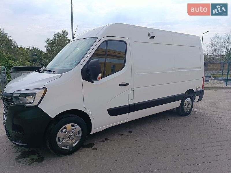 Вантажний фургон Renault Master 2022 в Дубні