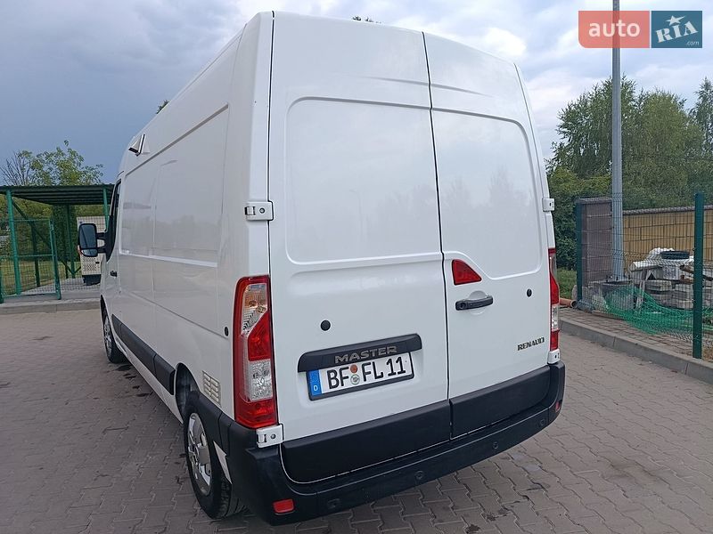 Вантажний фургон Renault Master 2022 в Дубні