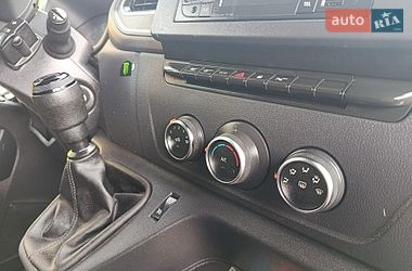 Вантажний фургон Renault Master 2022 в Дубні