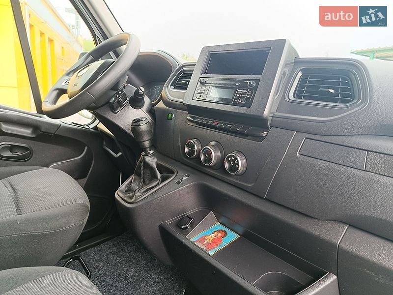 Вантажний фургон Renault Master 2022 в Дубні