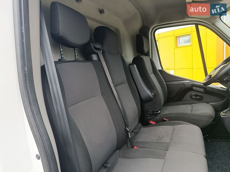 Вантажний фургон Renault Master 2022 в Дубні