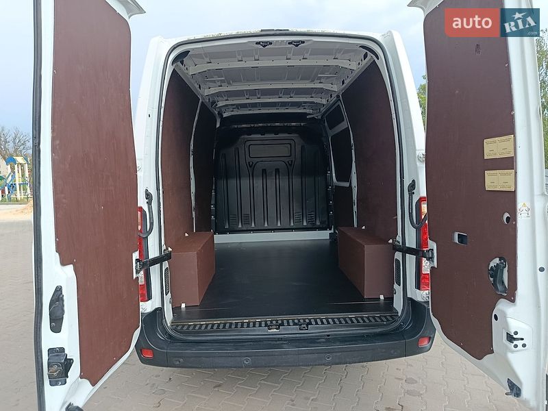 Вантажний фургон Renault Master 2022 в Дубні