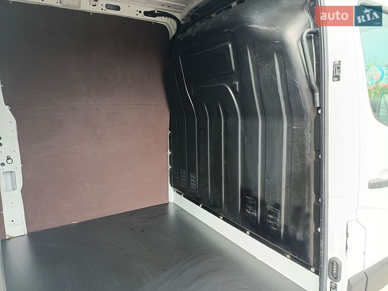 Вантажний фургон Renault Master 2022 в Дубні
