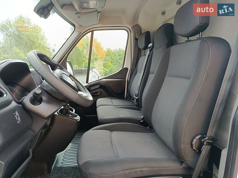 Вантажний фургон Renault Master 2022 в Дубні