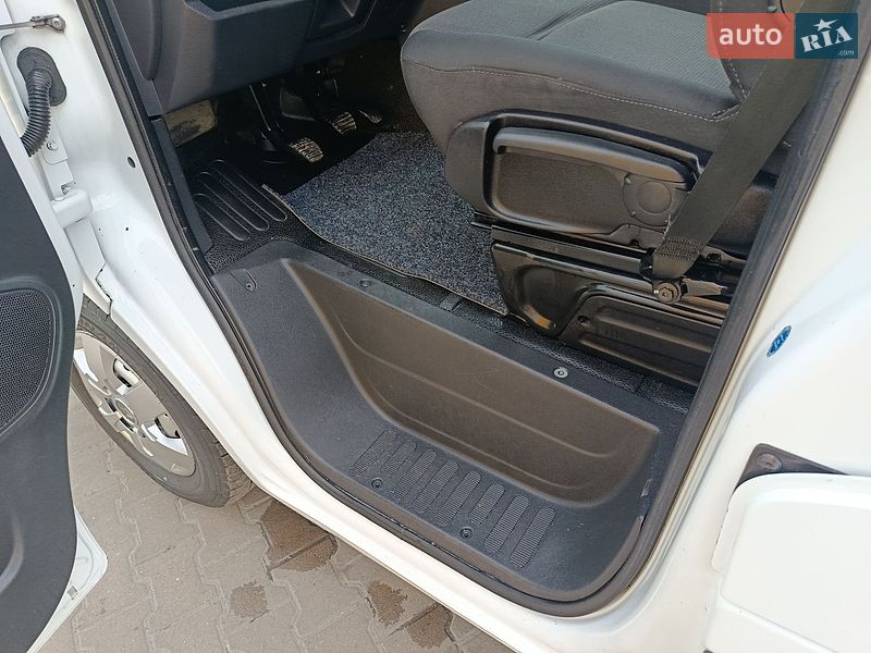 Вантажний фургон Renault Master 2022 в Дубні