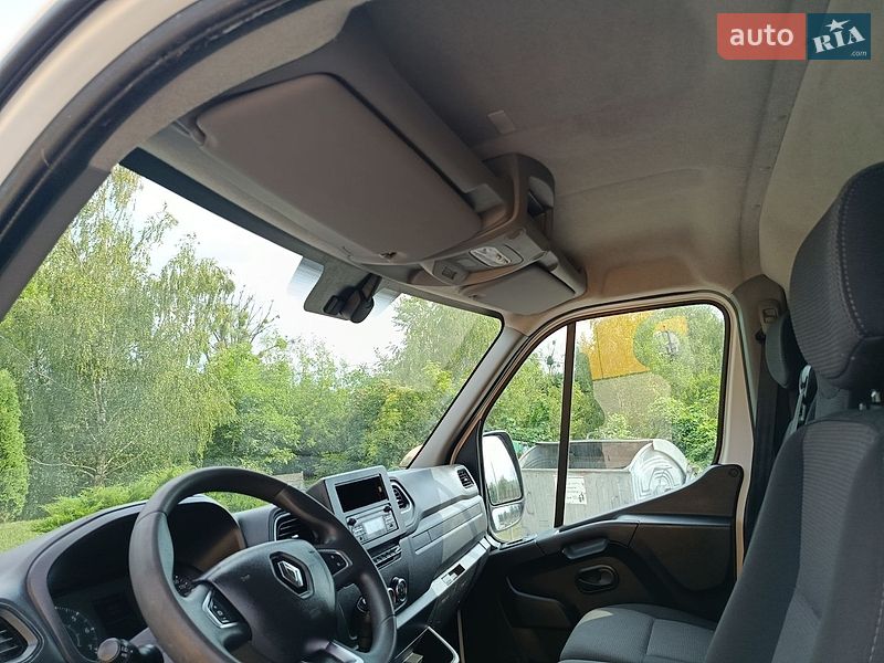 Вантажний фургон Renault Master 2022 в Дубні