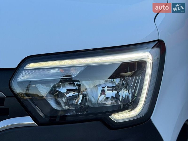 Вантажний фургон Renault Master 2021 в Луцьку
