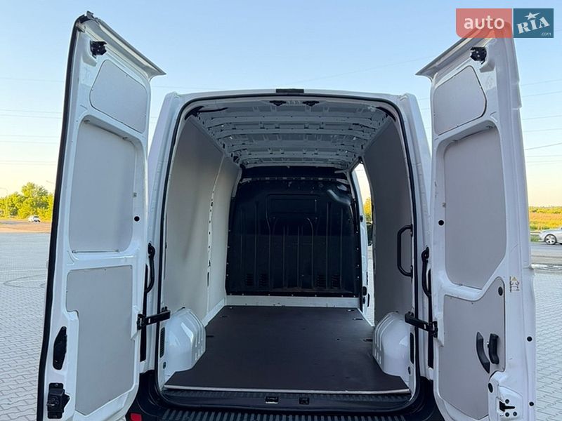 Вантажний фургон Renault Master 2021 в Луцьку