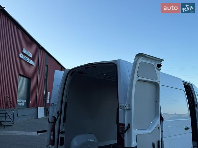 Вантажний фургон Renault Master 2021 в Луцьку