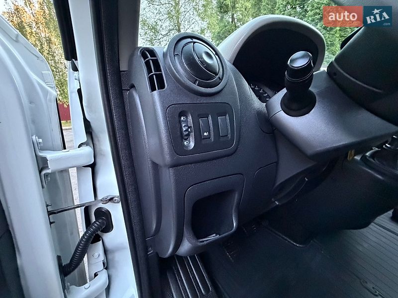 Рефрижератор Renault Master 2016 в Корце