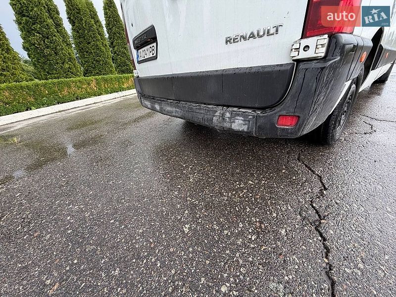 Грузовой фургон Renault Master 2016 в Киеве