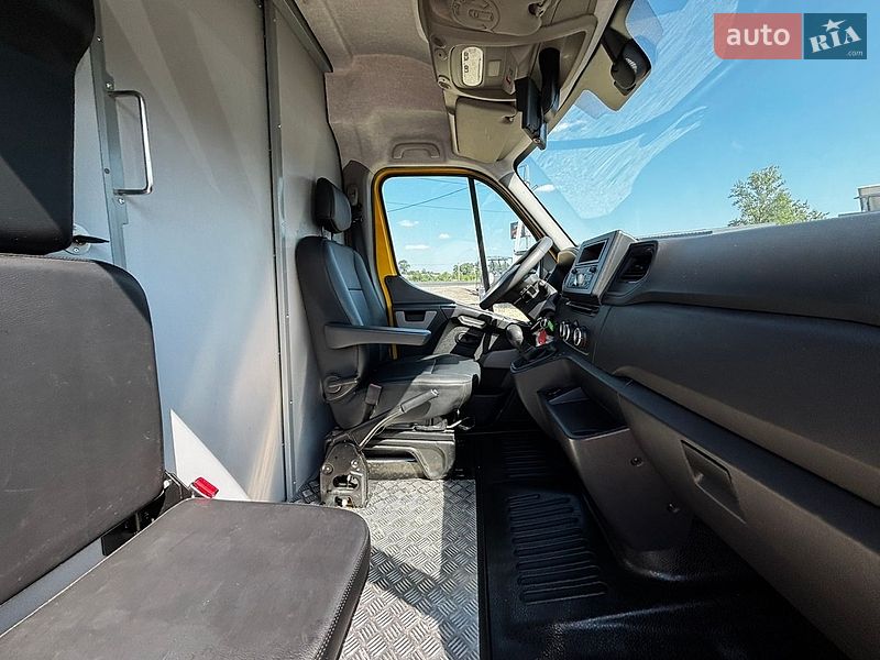 Микроавтобус грузовой (до 3,5т) Renault Master 2021 в Львове