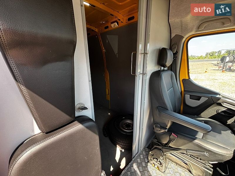 Микроавтобус грузовой (до 3,5т) Renault Master 2021 в Львове