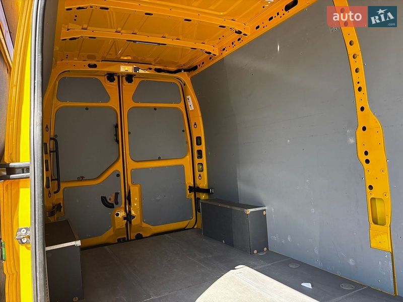 Микроавтобус грузовой (до 3,5т) Renault Master 2021 в Львове