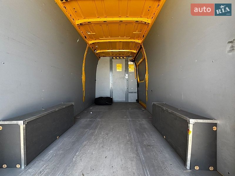 Микроавтобус грузовой (до 3,5т) Renault Master 2021 в Львове