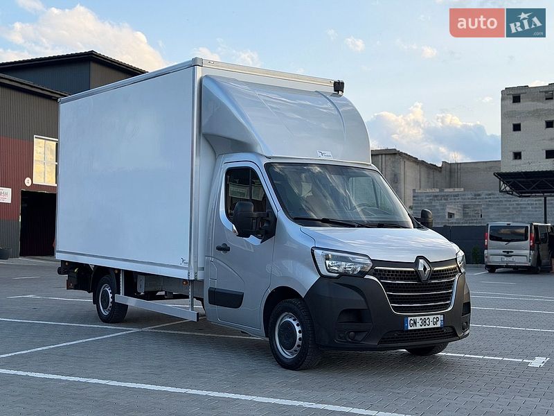 Renault Master 2023