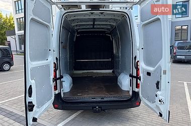 Грузовой фургон Renault Master 2016 в Дубно
