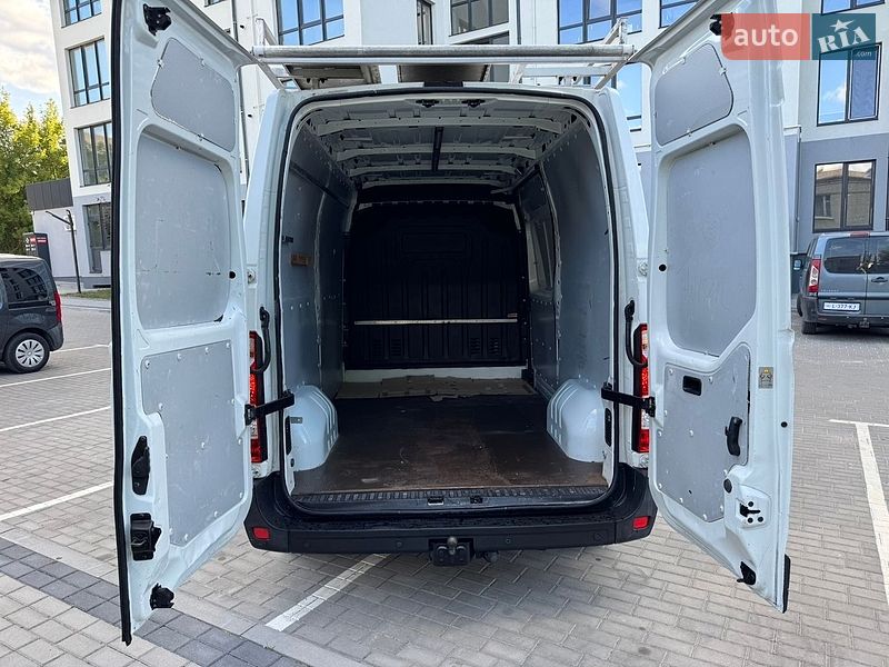 Грузовой фургон Renault Master 2016 в Дубно