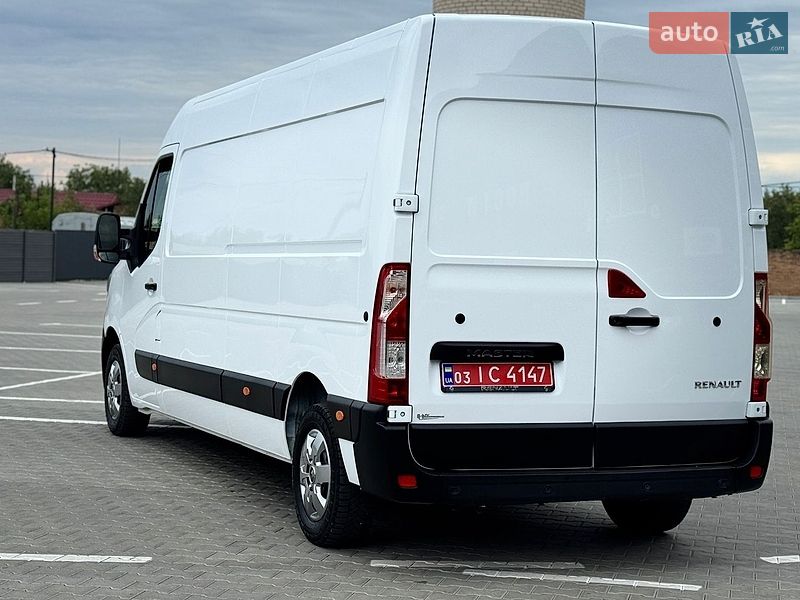 Вантажний фургон Renault Master 2023 в Дубні