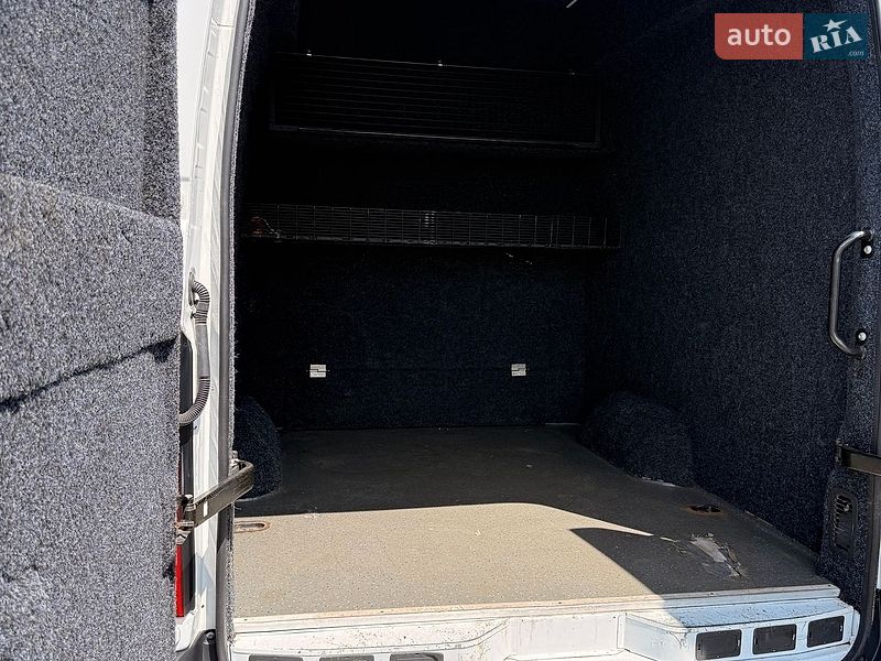 Лімузин Renault Master 2021 в Чернівцях