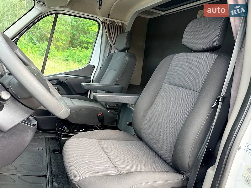 Грузовой фургон Renault Master 2023 в Киеве