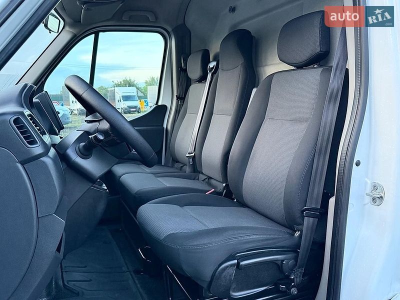Вантажний фургон Renault Master 2021 в Дніпрі