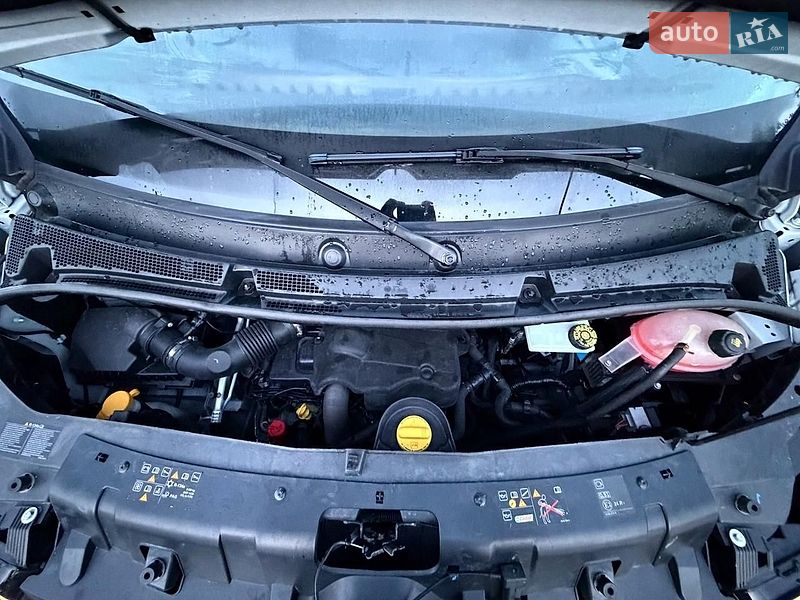 Вантажний фургон Renault Master 2021 в Дніпрі
