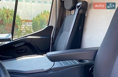Вантажний фургон Renault Master 2022 в Умані