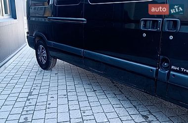 Грузовой фургон Renault Master 2008 в Львове