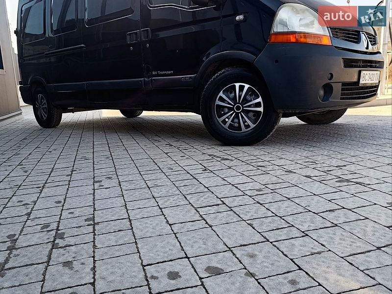 Грузовой фургон Renault Master 2008 в Львове