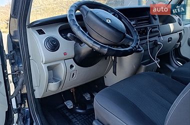 Грузовой фургон Renault Master 2008 в Львове