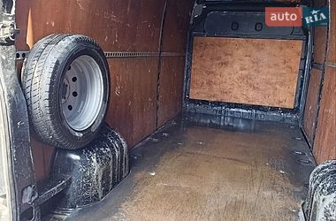 Грузовой фургон Renault Master 2008 в Львове