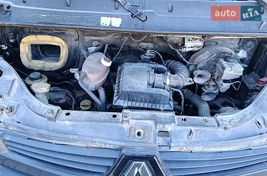 Грузовой фургон Renault Master 2008 в Львове