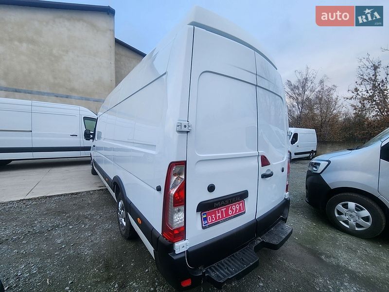 Грузовой фургон Renault Master 2018 в Дубно