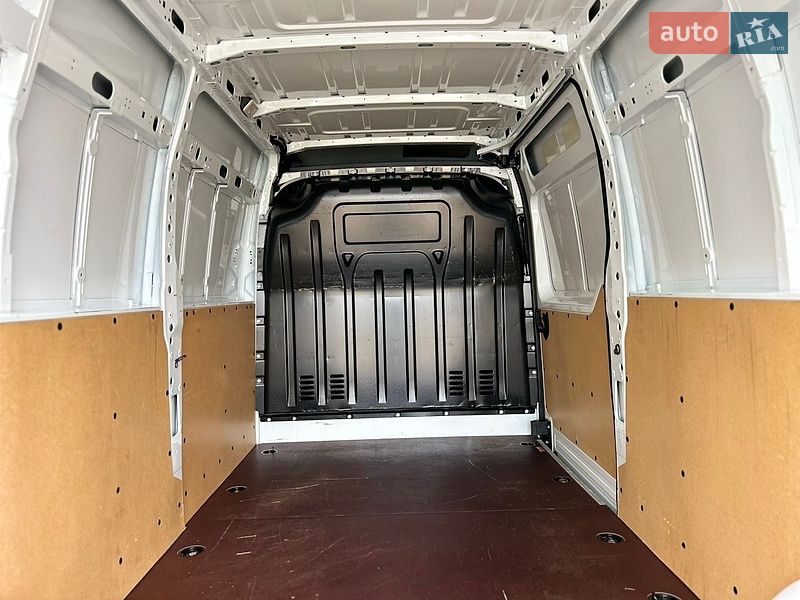 Вантажний фургон Renault Master 2024 в Хусті