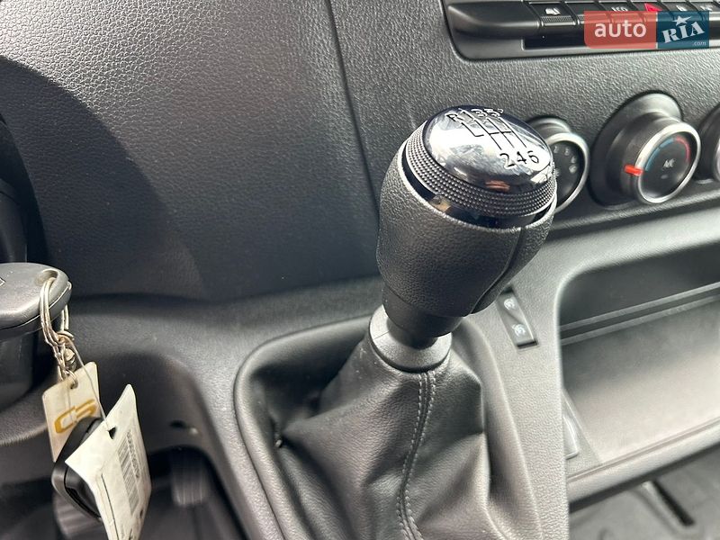 Грузовой фургон Renault Master 2024 в Хусте фото 44 Грузовой фургон Renault Master 2024 в Хусте