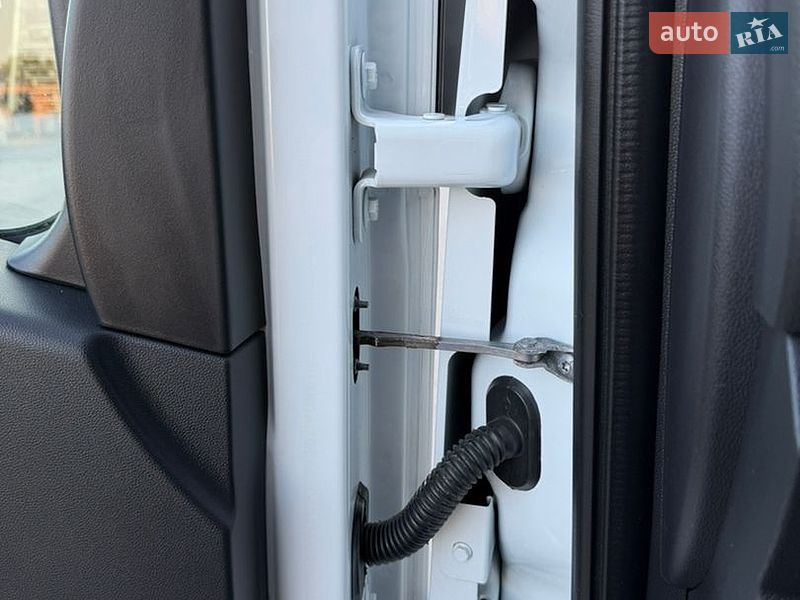 Грузовой фургон Renault Master 2021 в Виннице фото 19 Грузовой фургон Renault Master 2021 в Виннице
