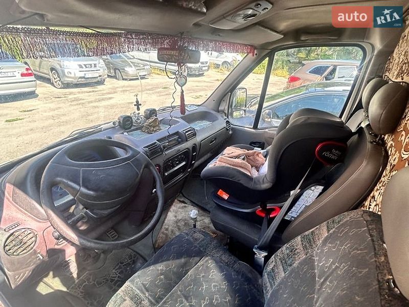 Грузовой фургон Renault Master 2000 в Каменец-Подольском