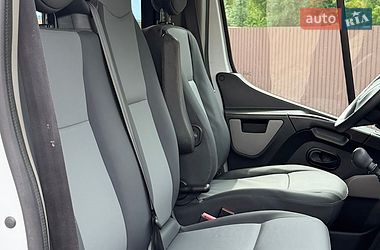 Вантажопасажирський фургон Renault Master 2016 в Млиніві