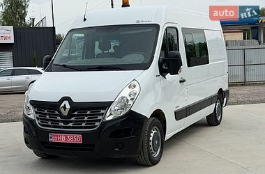 Вантажопасажирський фургон Renault Master 2016 в Млиніві