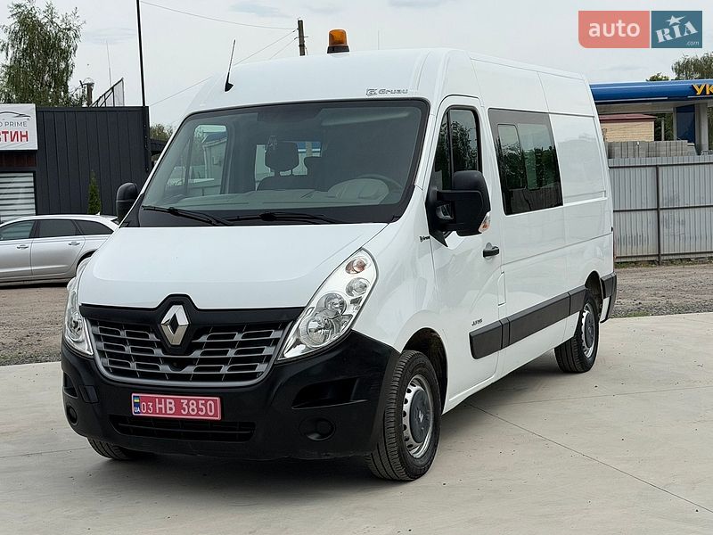 Вантажопасажирський фургон Renault Master 2016 в Млиніві